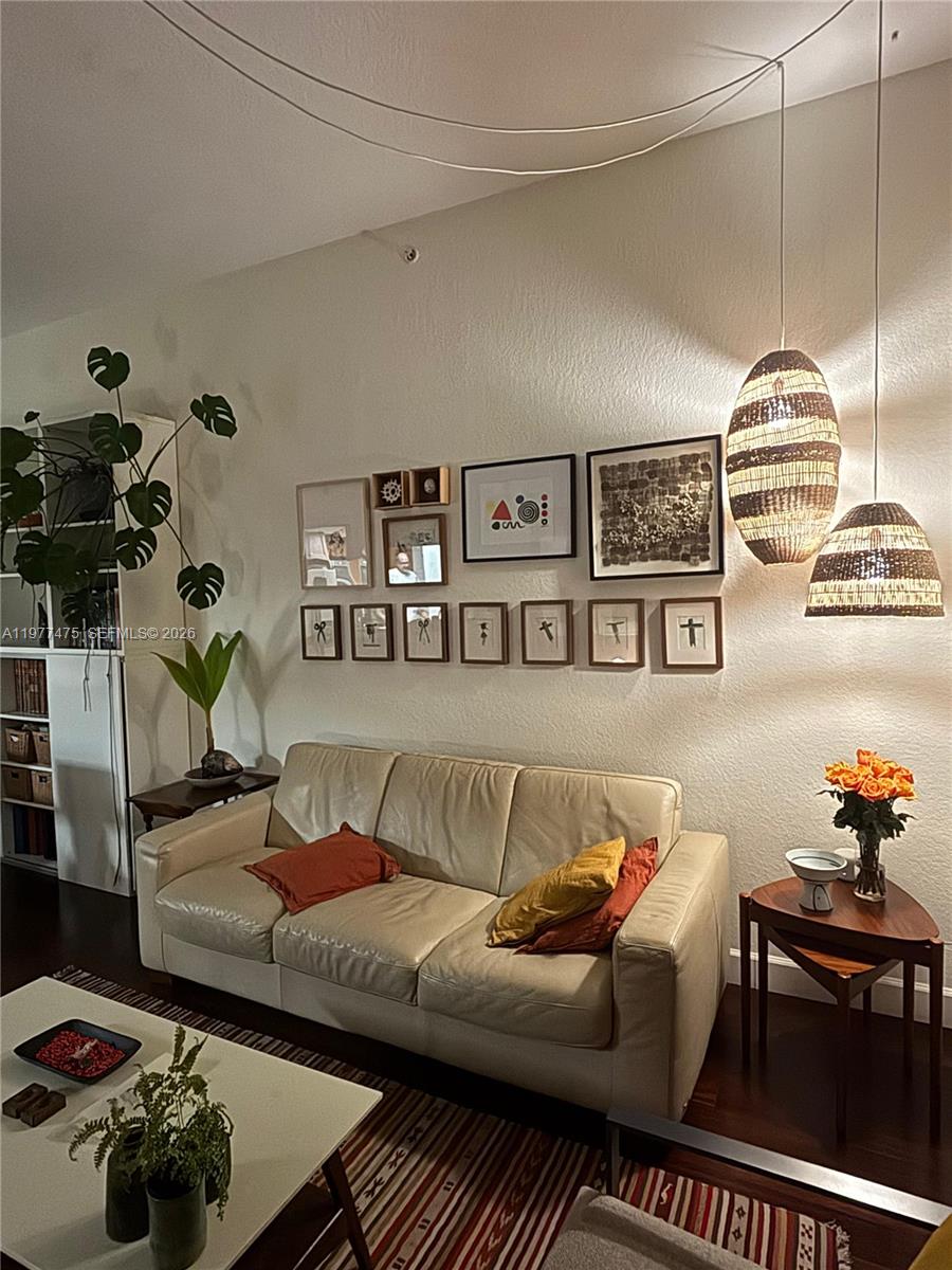 36 NW 6th Ave #TS-8 Miami, FL 33128