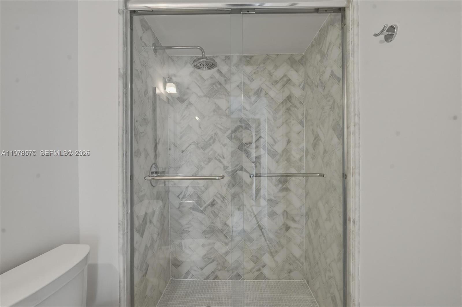 4301 Collins Ave #201 Miami Beach, FL 33140