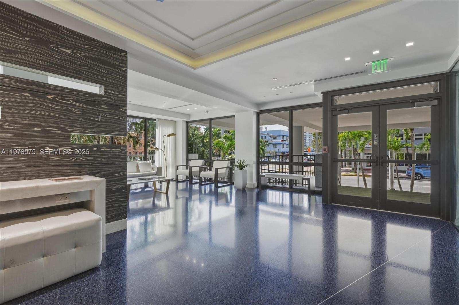 4301 Collins Ave #201 Miami Beach, FL 33140