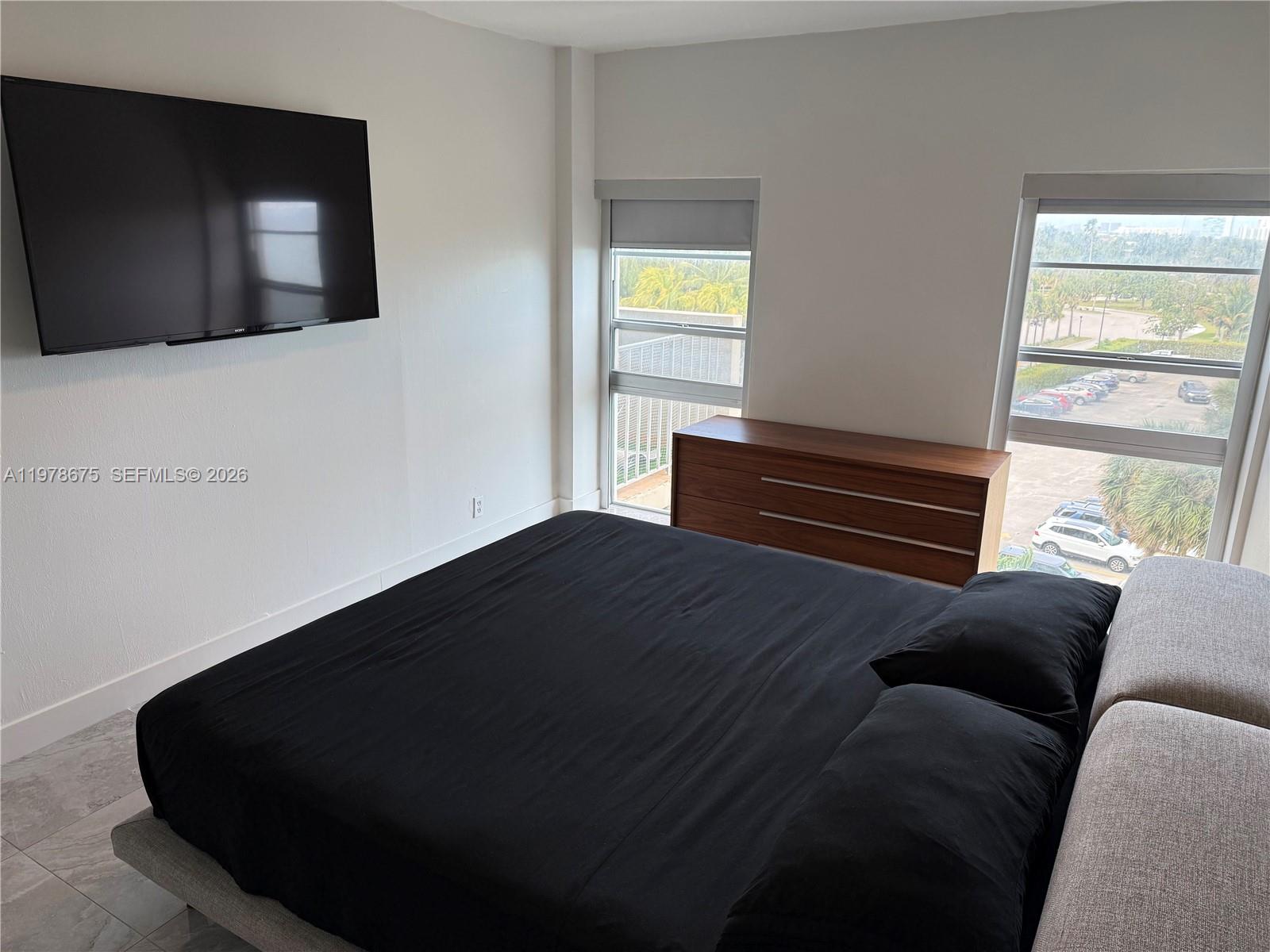 880 NE 69th St #5Q Miami, FL 33138