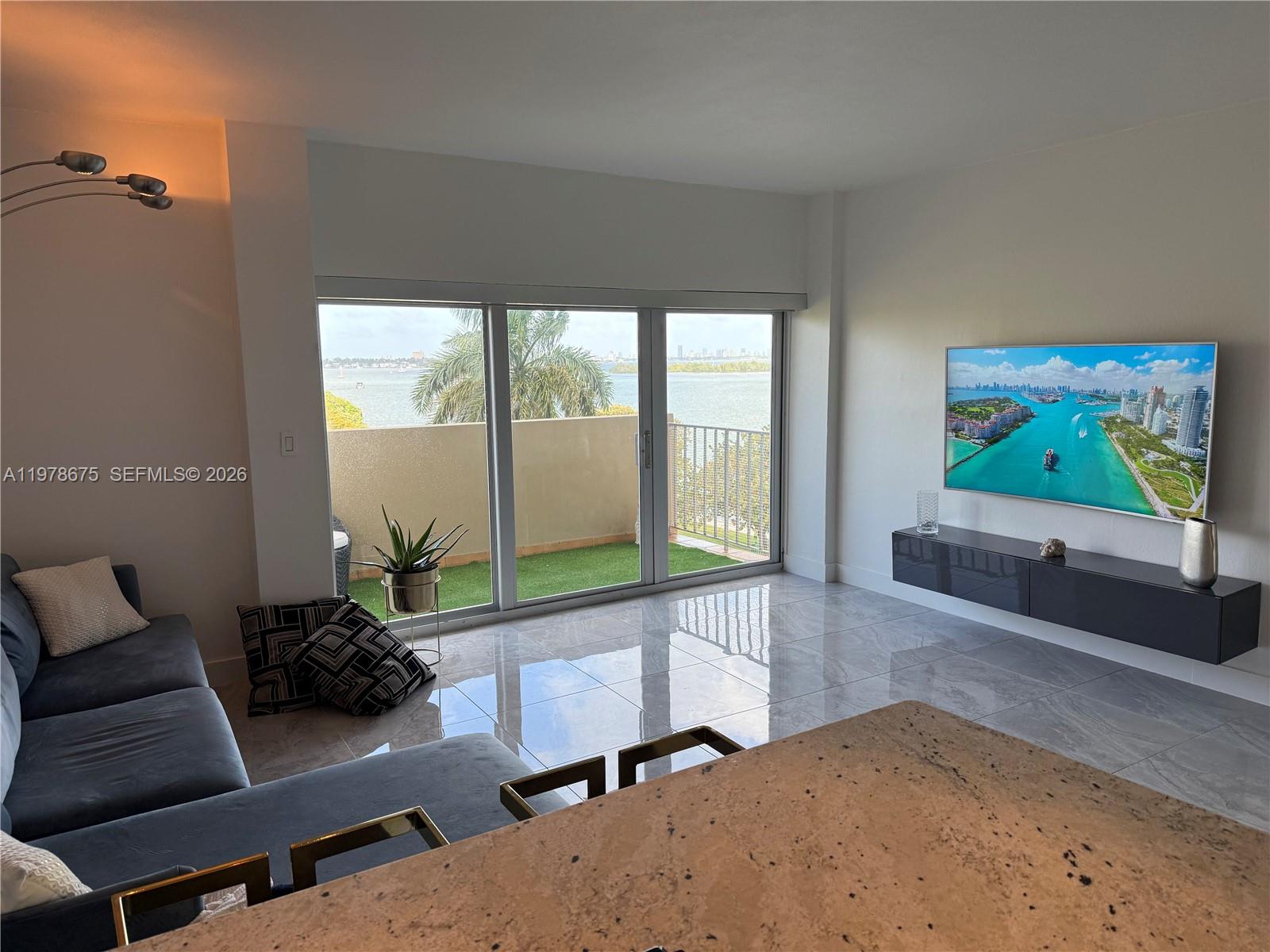 880 NE 69th St #5Q Miami, FL 33138