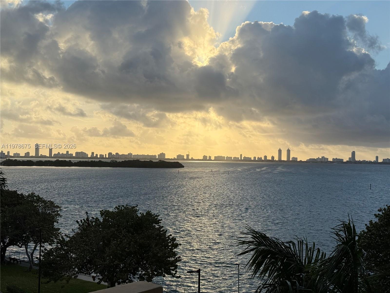 880 NE 69th St #5Q Miami, FL 33138