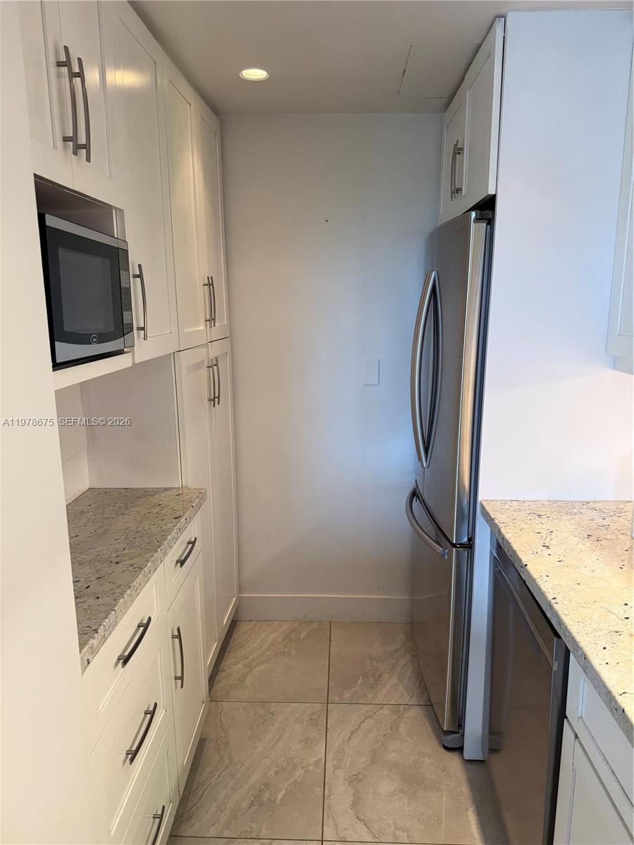 880 NE 69th St #5Q Miami, FL 33138