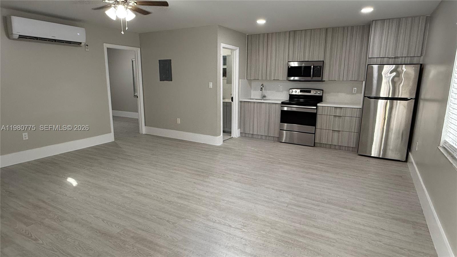 220 NW 12th St Pompano Beach, FL 33060