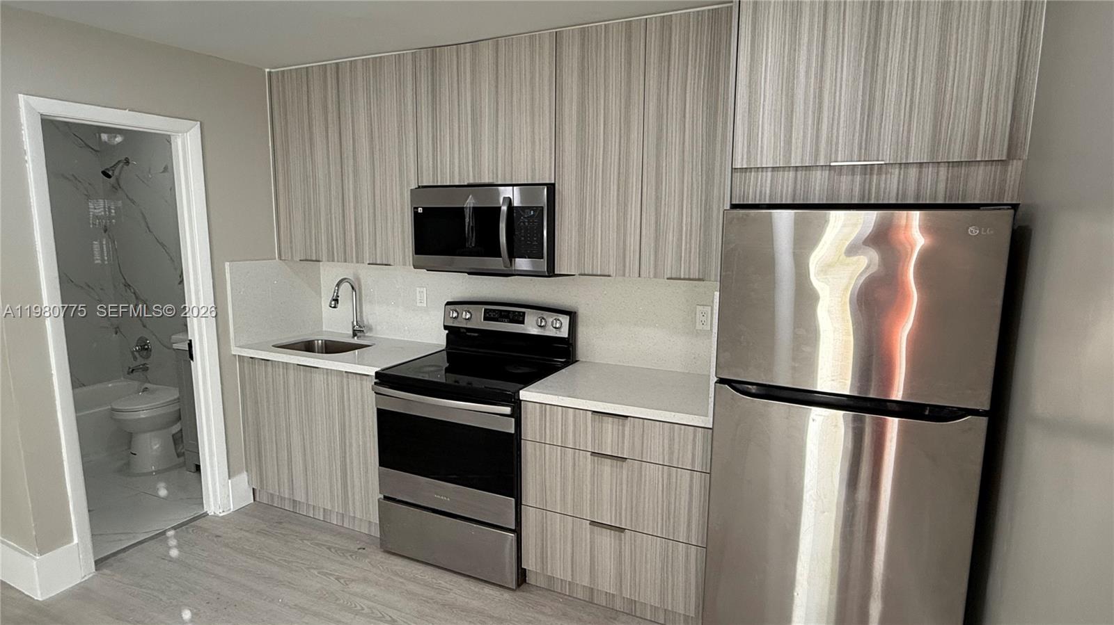 220 NW 12th St Pompano Beach, FL 33060