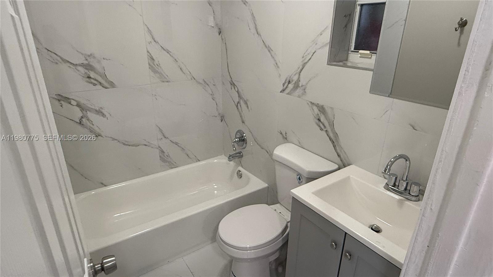 220 NW 12th St Pompano Beach, FL 33060