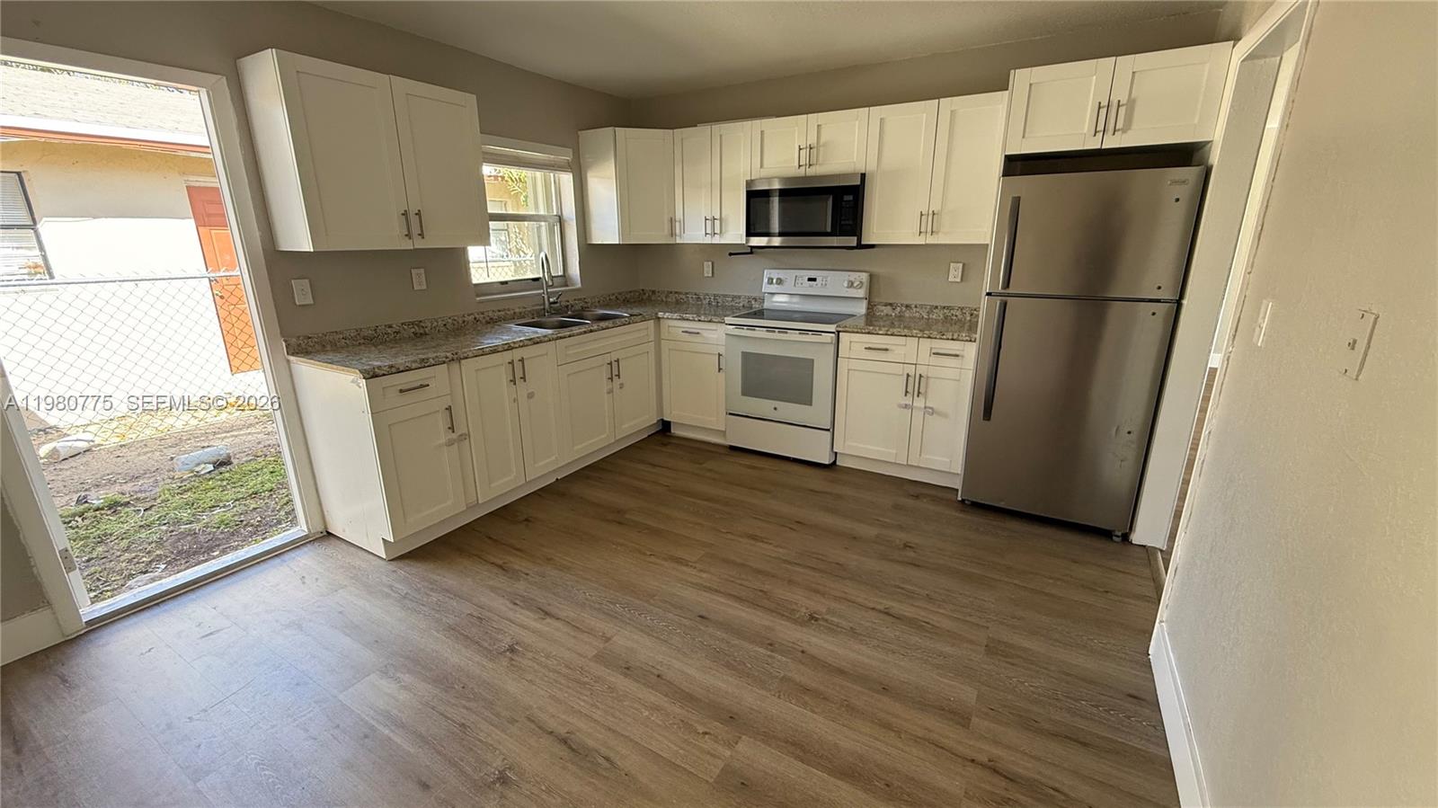 220 NW 12th St Pompano Beach, FL 33060