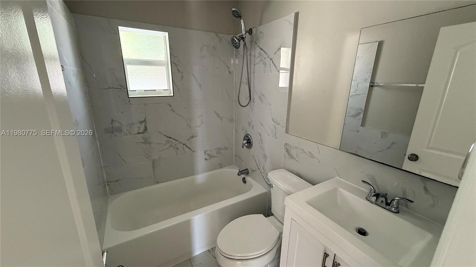 220 NW 12th St Pompano Beach, FL 33060