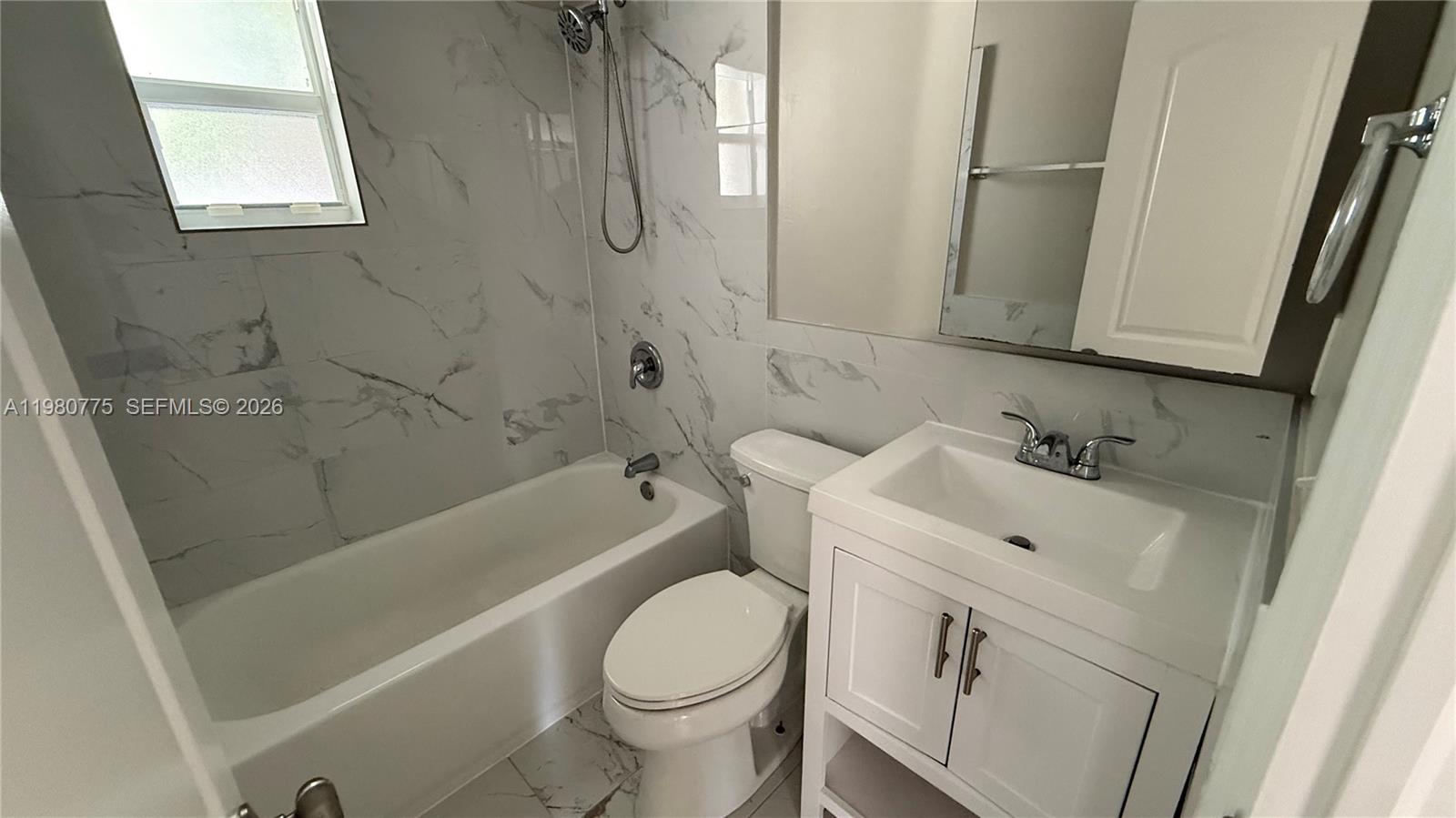 220 NW 12th St Pompano Beach, FL 33060