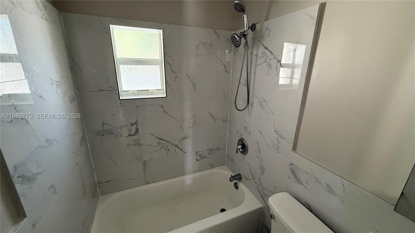 220 NW 12th St Pompano Beach, FL 33060