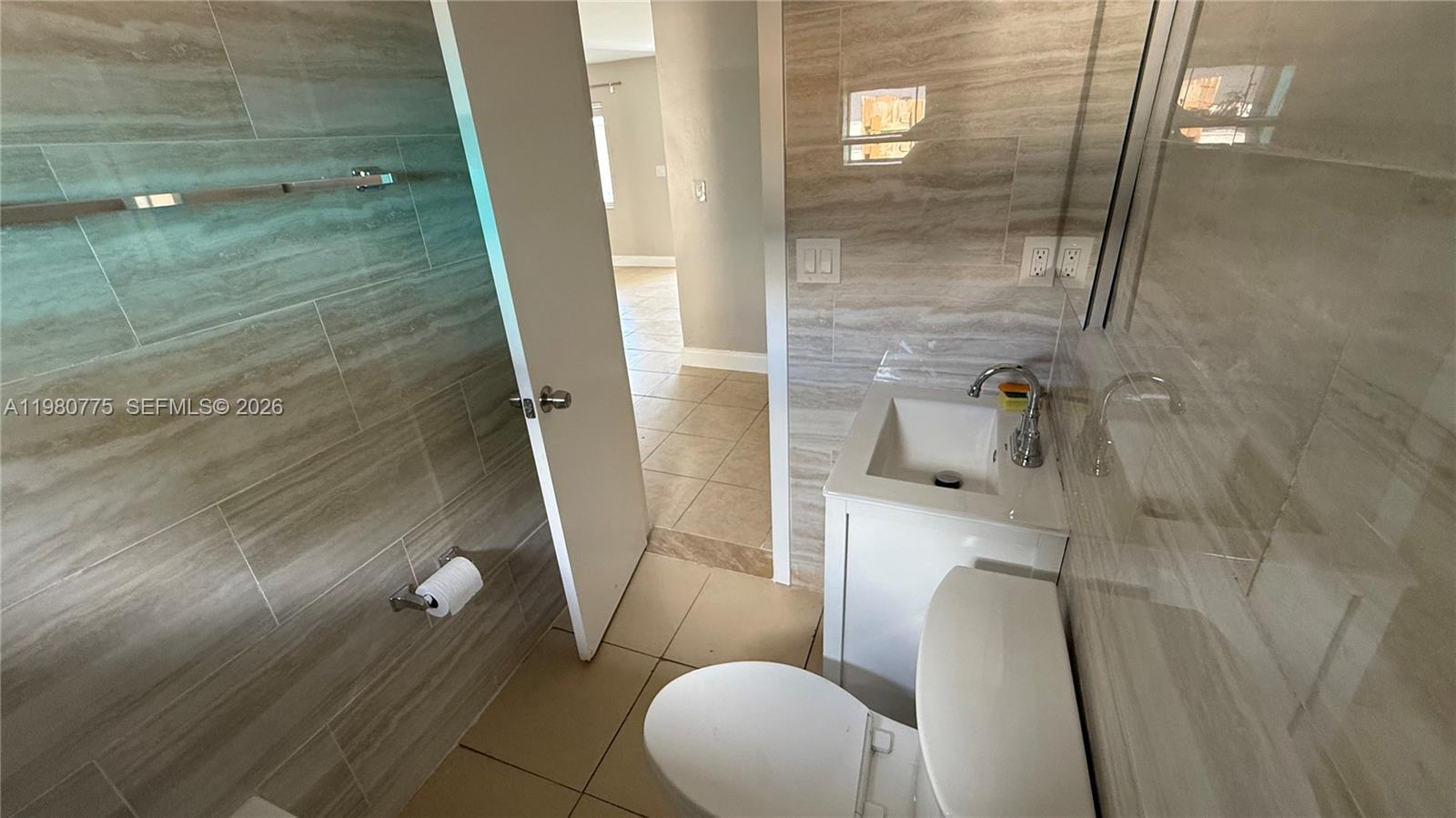 220 NW 12th St Pompano Beach, FL 33060