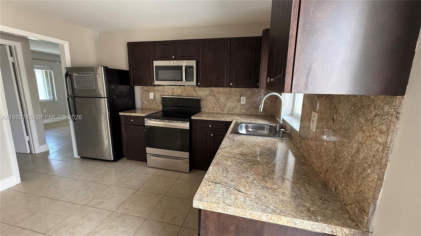 220 NW 12th St Pompano Beach, FL 33060