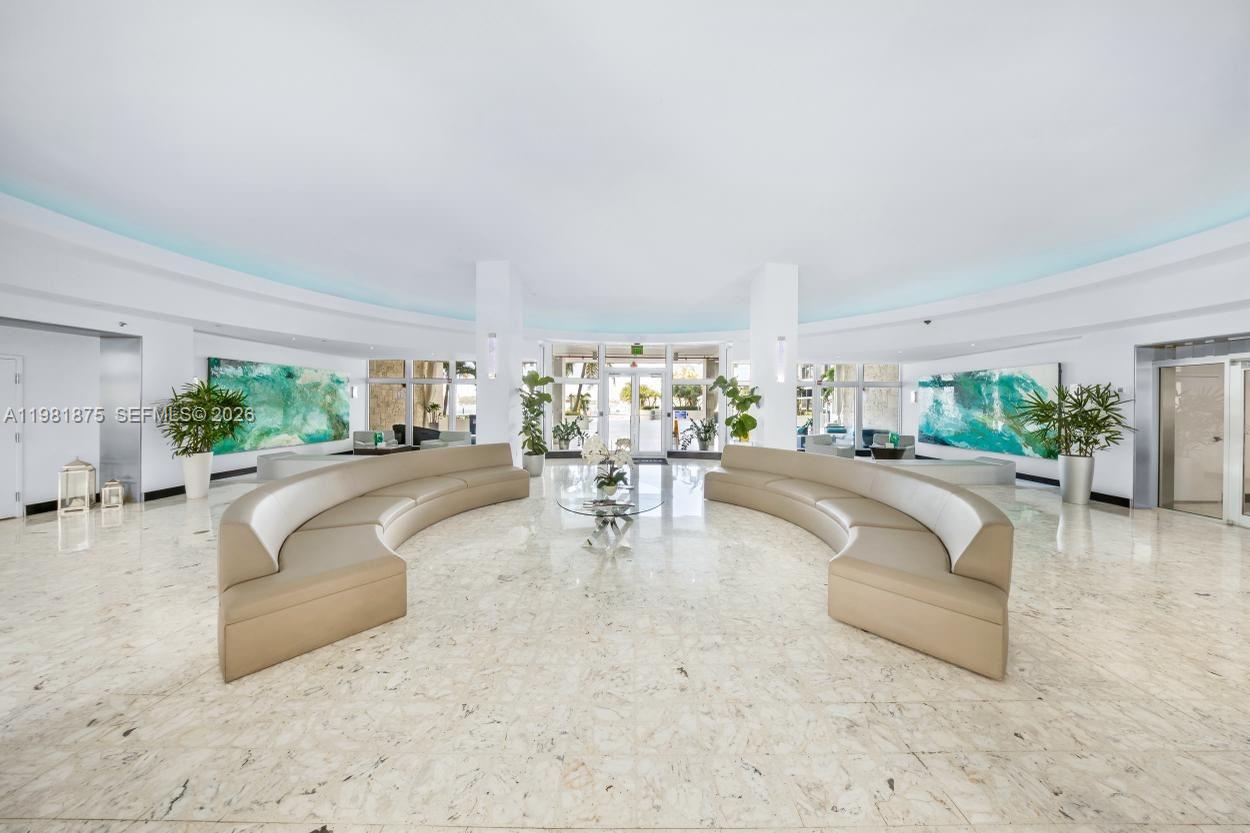 1200 West Ave #414 Miami Beach, FL 33139