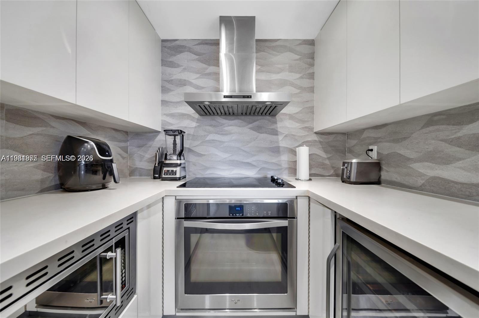 1200 West Ave #414 Miami Beach, FL 33139