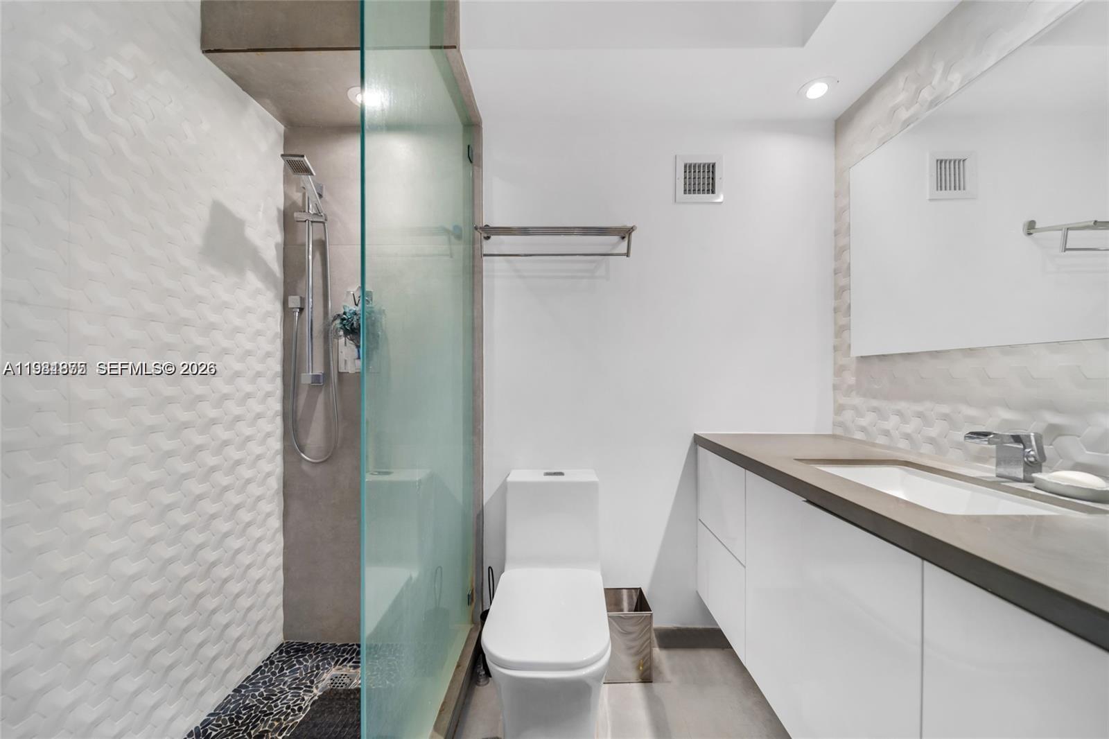 1200 West Ave #414 Miami Beach, FL 33139