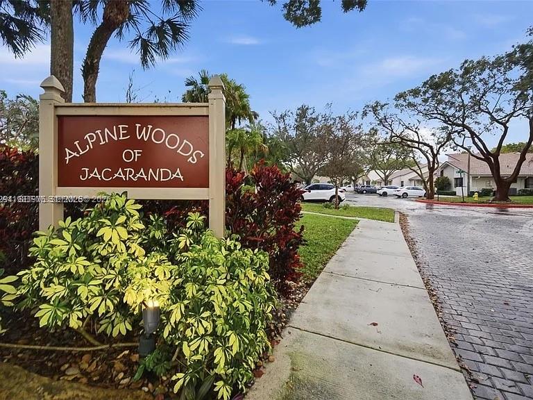 1021 NW 79th Ave Plantation, FL 33322