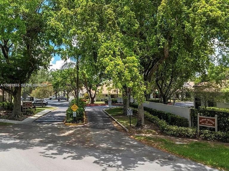 1021 NW 79th Ave Plantation, FL 33322