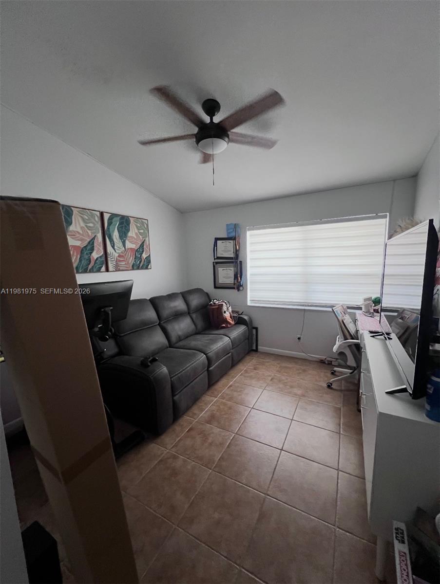 1021 NW 79th Ave Plantation, FL 33322