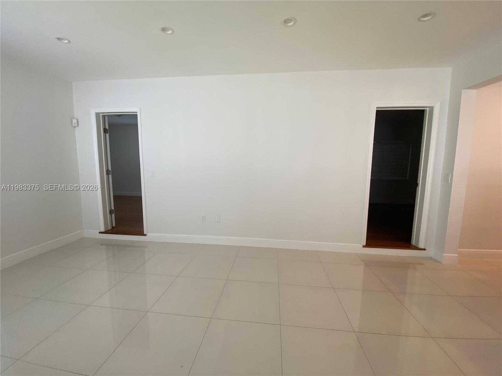 5767 SW 35th St Miami, FL 33155