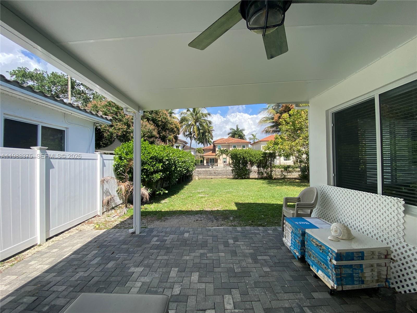 5767 SW 35th St Miami, FL 33155