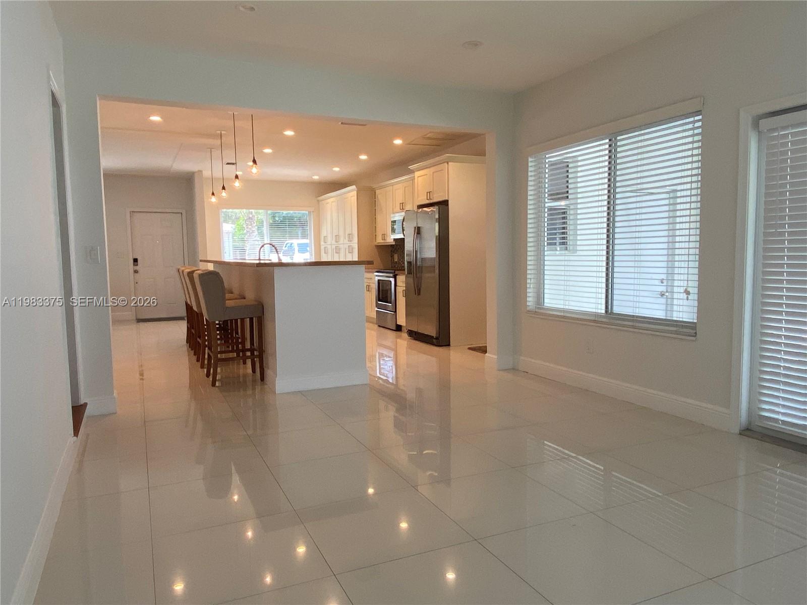 5767 SW 35th St Miami, FL 33155