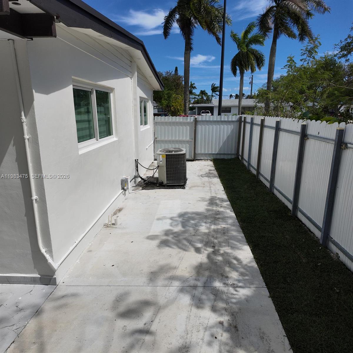 9441 Caribbean Blvd Cutler Bay, FL 33189