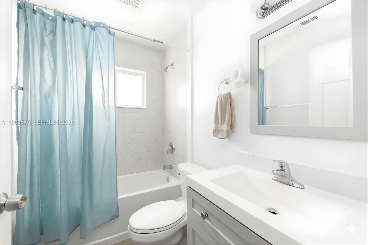 2419 NW 101st St Miami, FL 33147