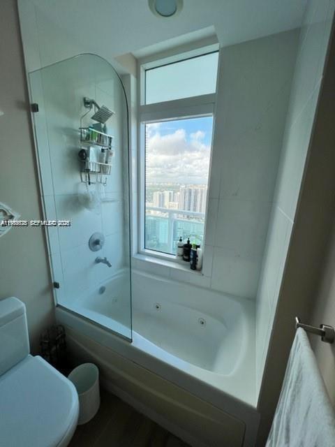 950 Brickell Bay Dr #4100 Miami, FL 33131