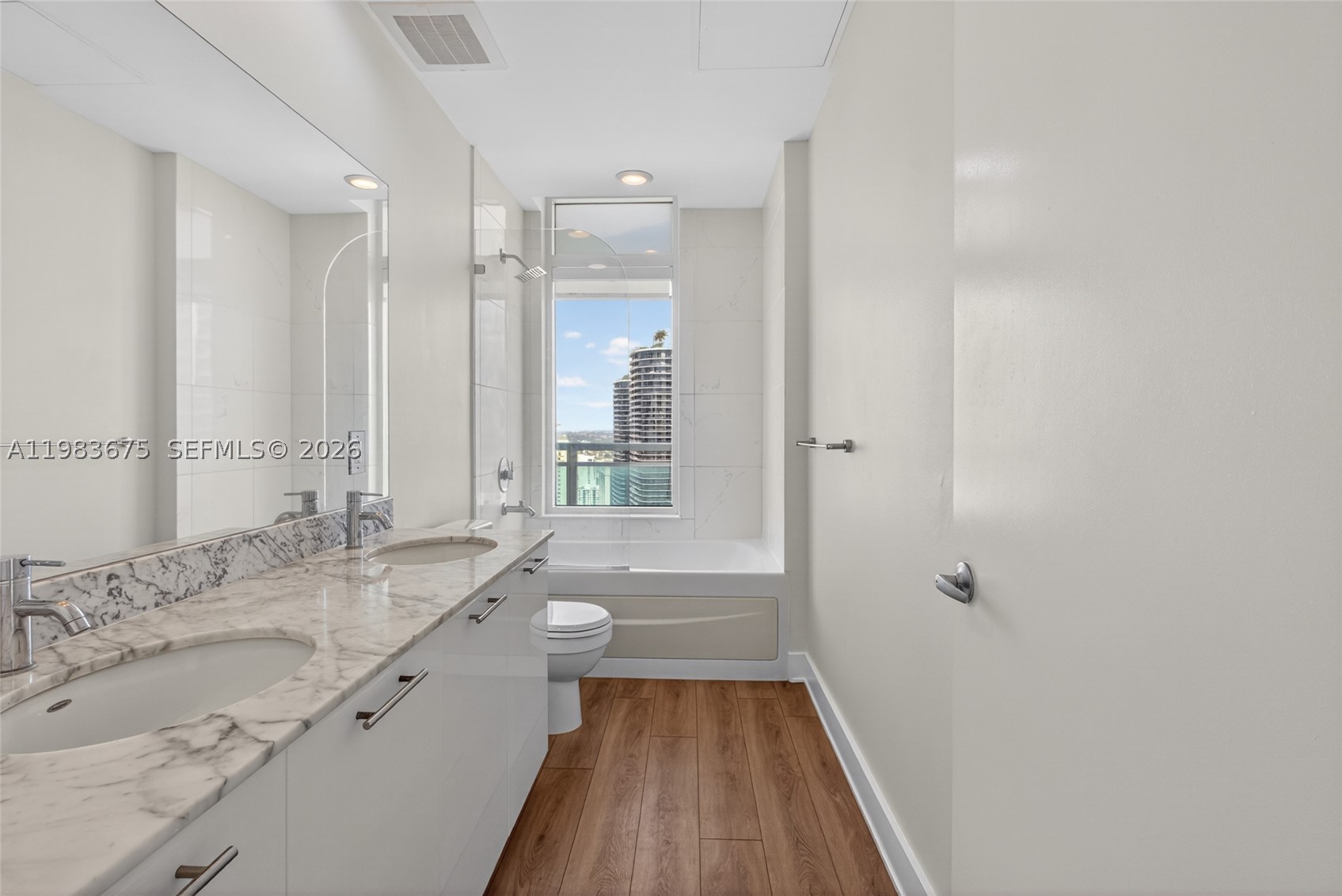 image The Plaza on Brickell East30