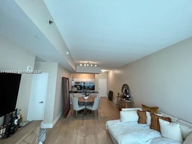 950 Brickell Bay Dr #4100 Miami, FL 33131