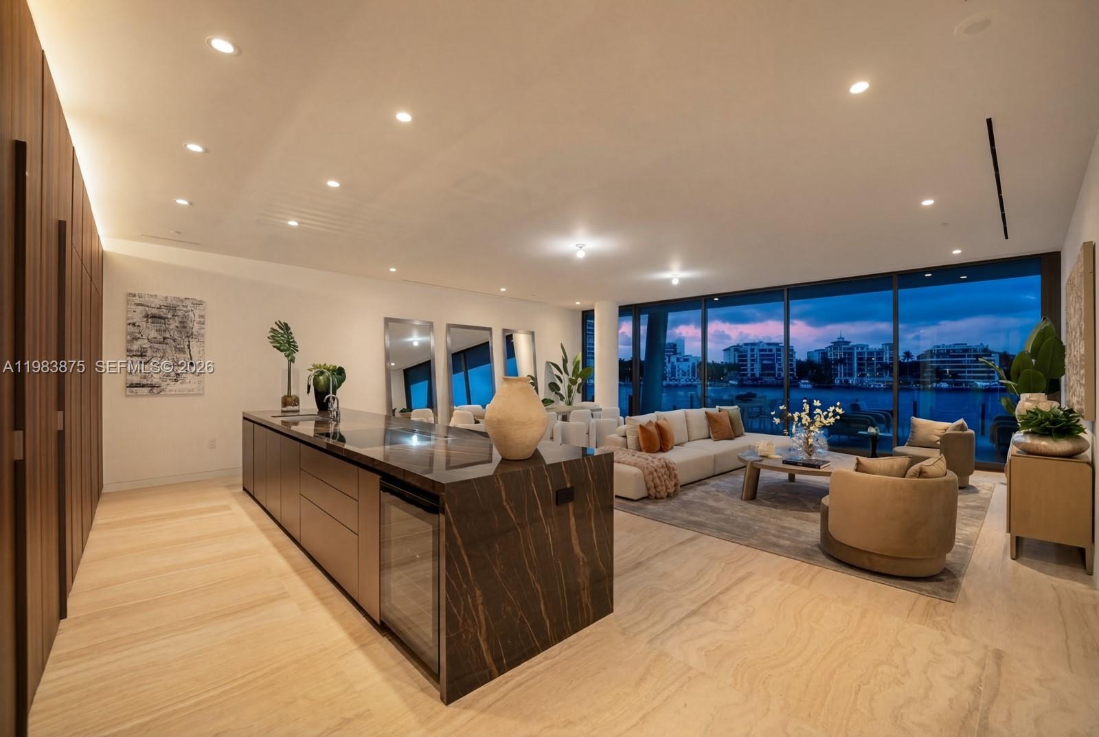 5 Grove Isle Dr #L205 Miami, FL 33133