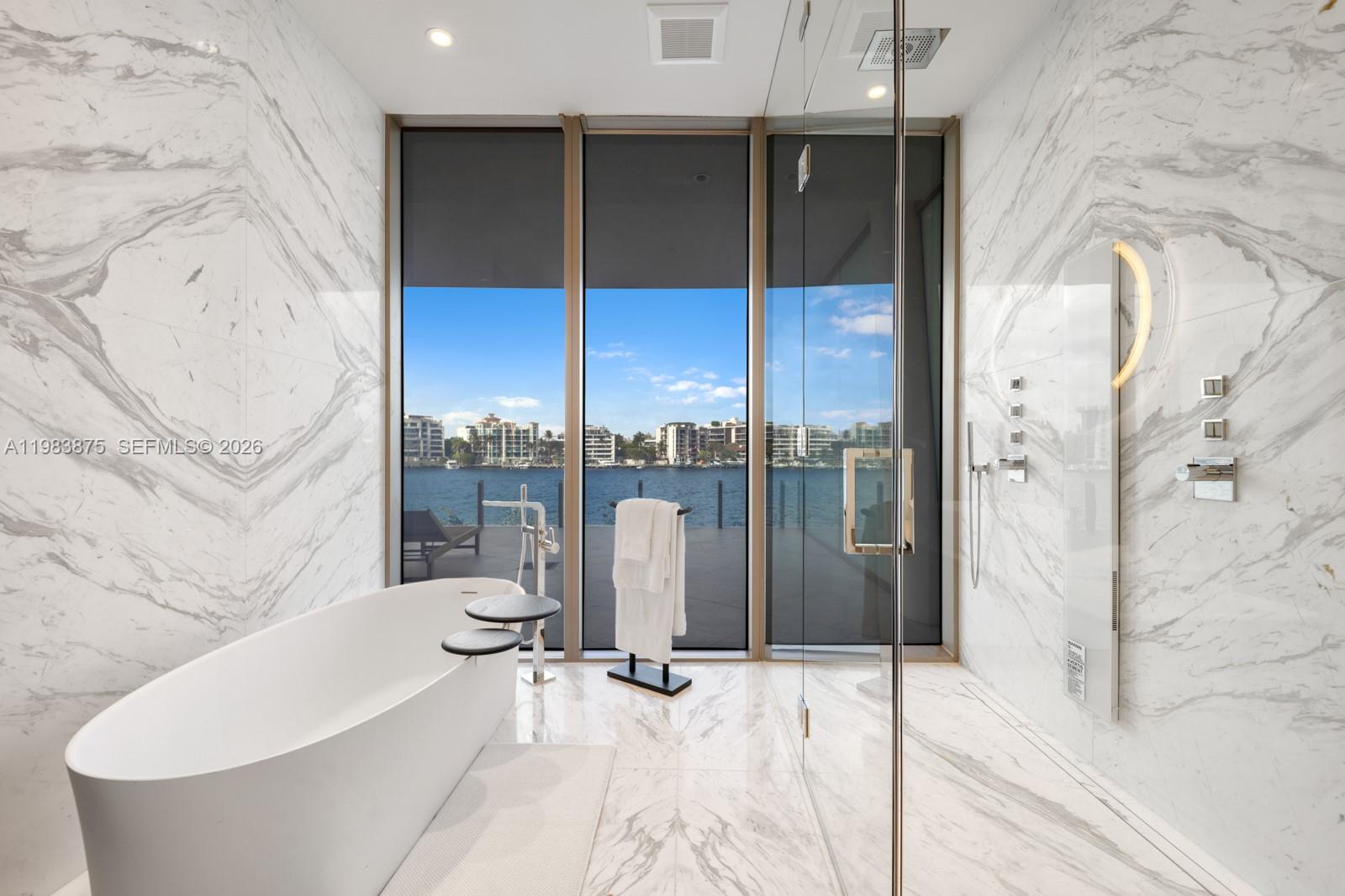 5 Grove Isle Dr #L205 Miami, FL 33133