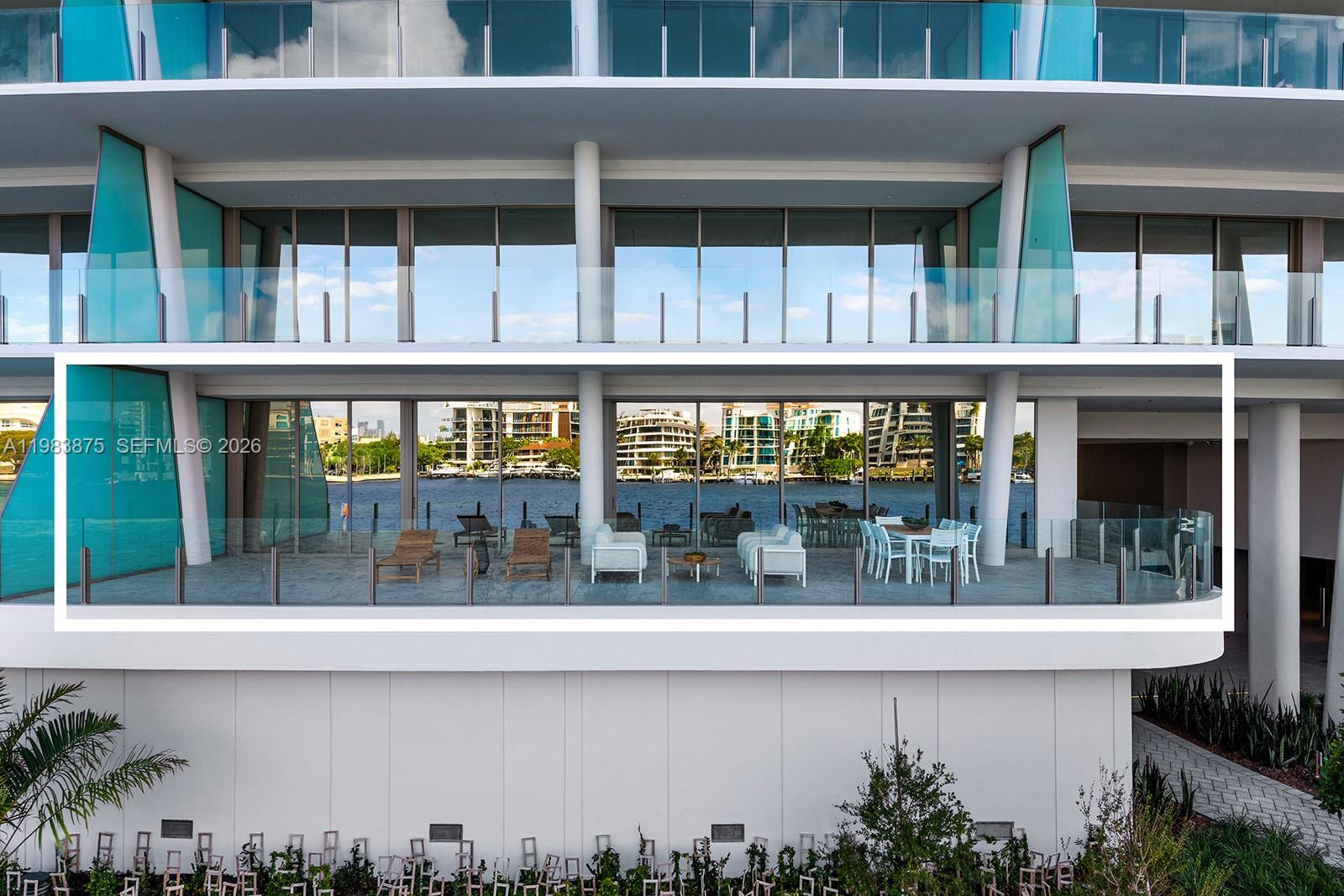 5 Grove Isle Dr #L205 Miami, FL 33133