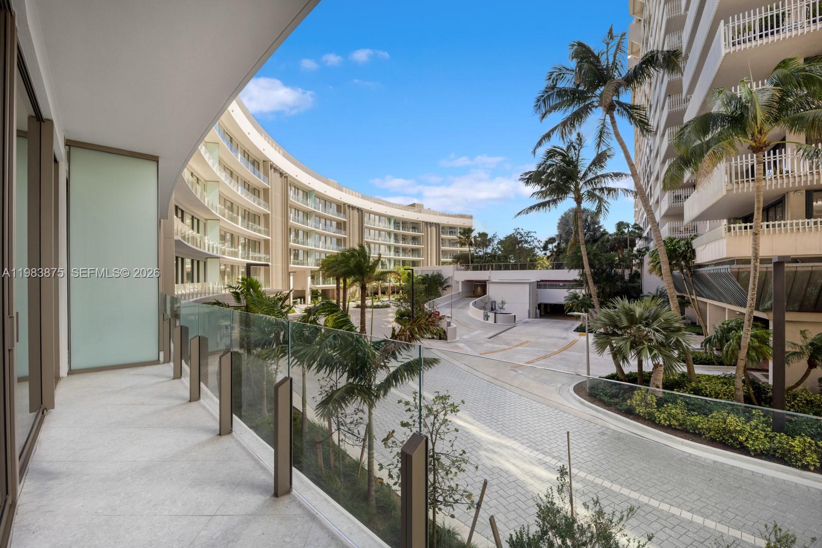 5 Grove Isle Dr #L205 Miami, FL 33133