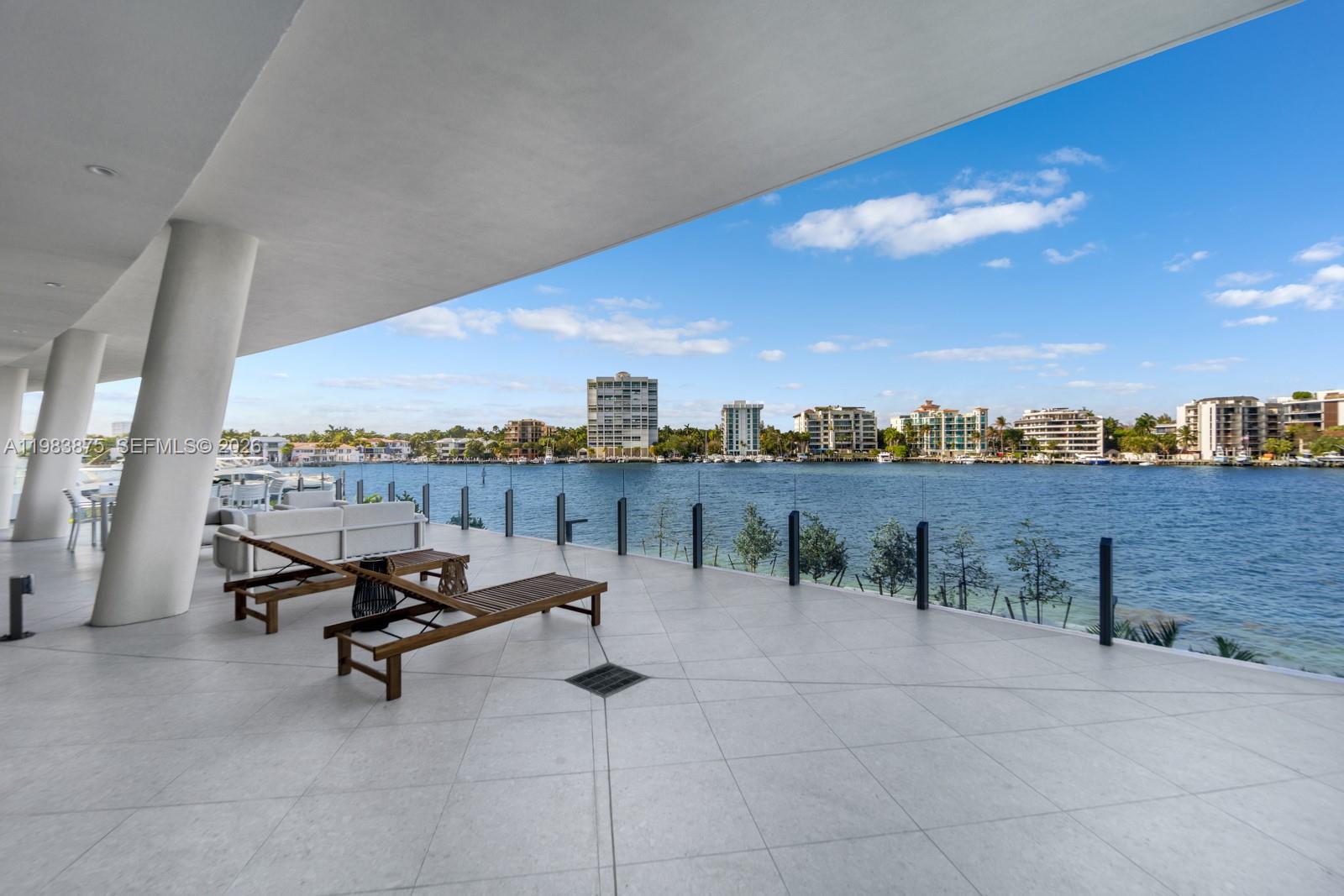 5 Grove Isle Dr #L205 Miami, FL 33133