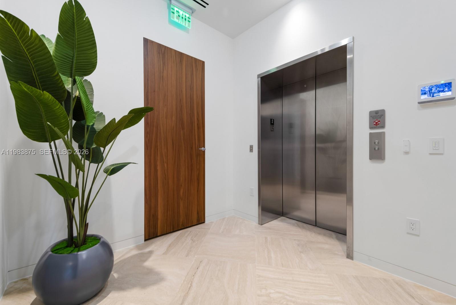 5 Grove Isle Dr #L205 Miami, FL 33133