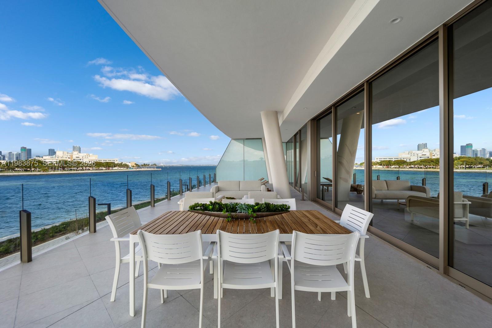 5 Grove Isle Dr #L205 Miami, FL 33133