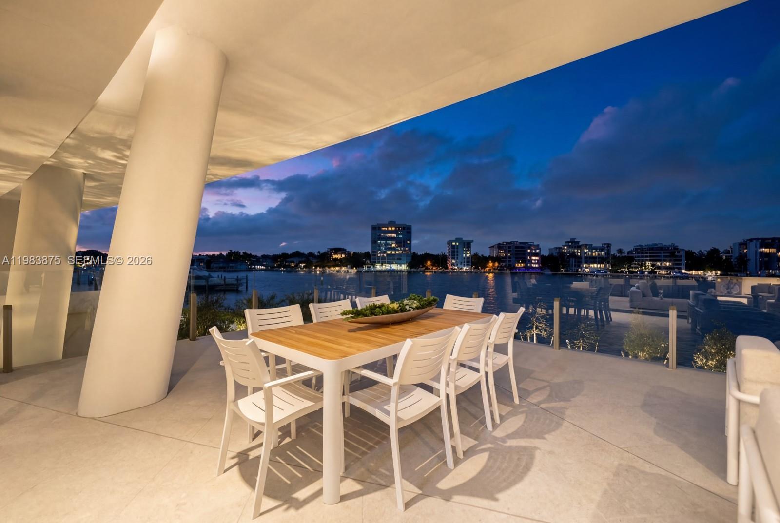 5 Grove Isle Dr #L205 Miami, FL 33133