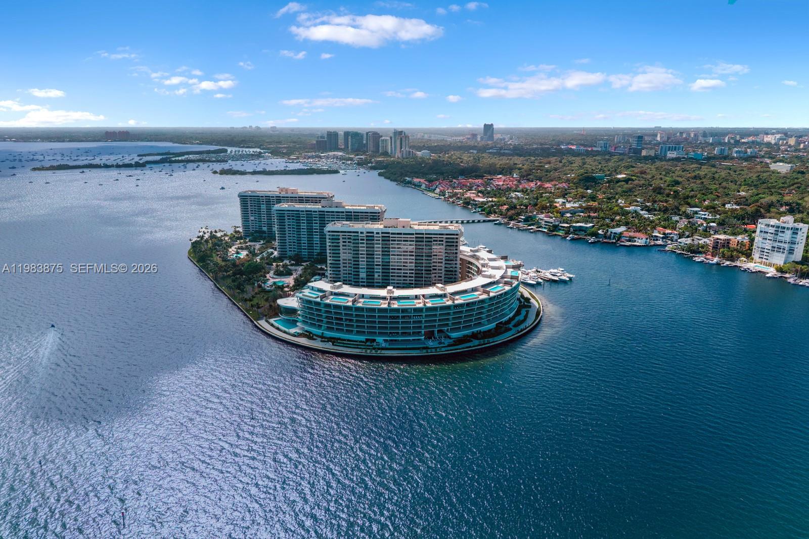 5 Grove Isle Dr #L205 Miami, FL 33133