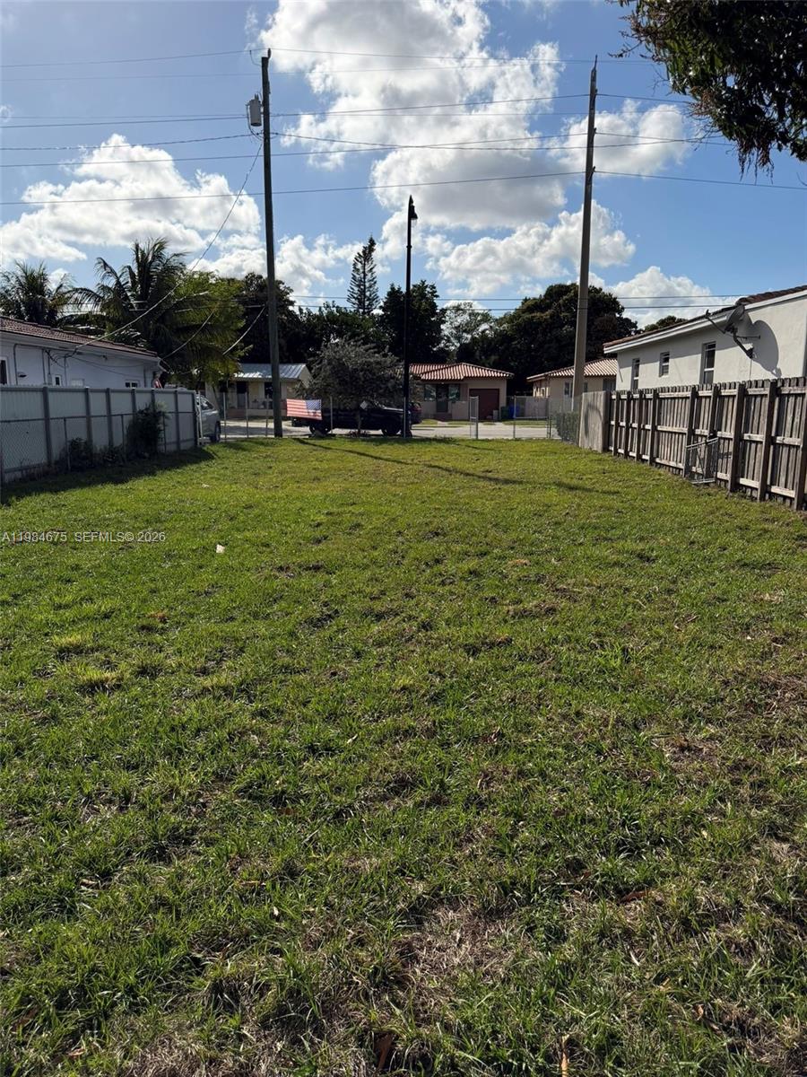 231 NW 62nd Ave Miami, FL 33126