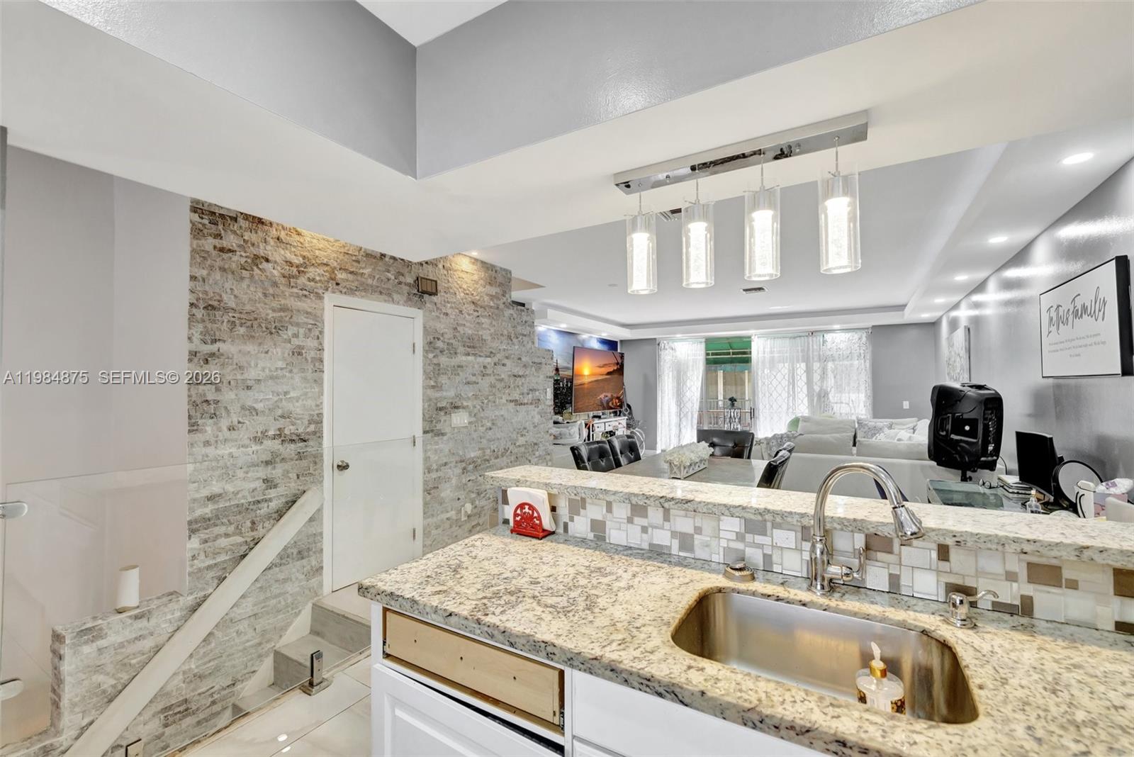 12662 NW 14th St Sunrise, FL 33323