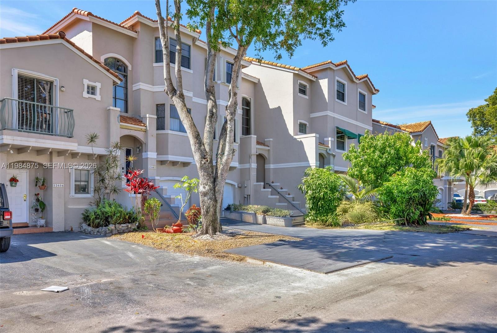 12662 NW 14th St Sunrise, FL 33323