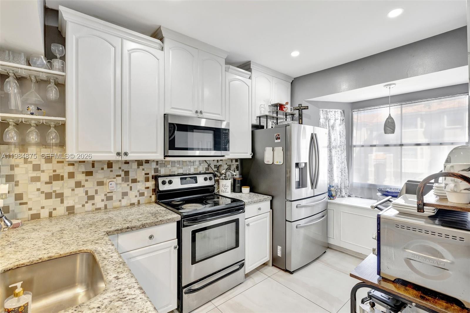 12662 NW 14th St Sunrise, FL 33323