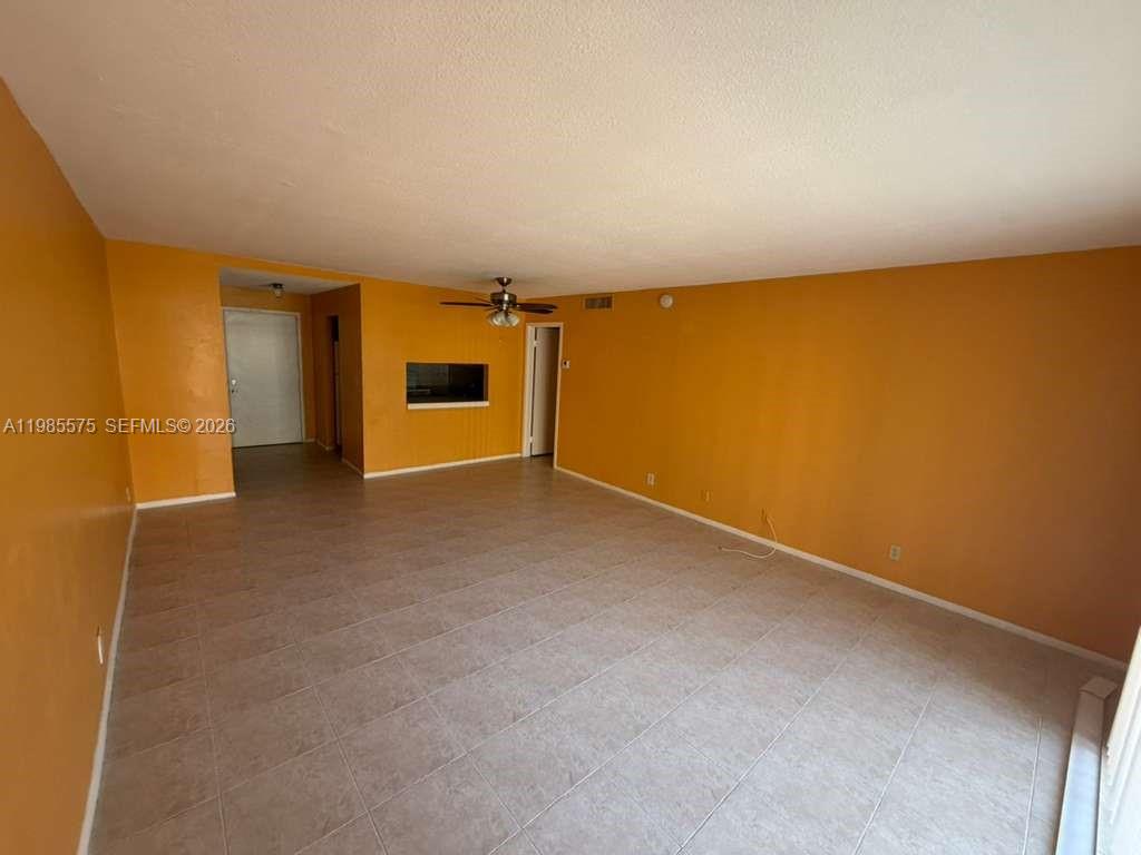 4848 NW 24th Ct #232 Lauderdale Lakes, FL 33313