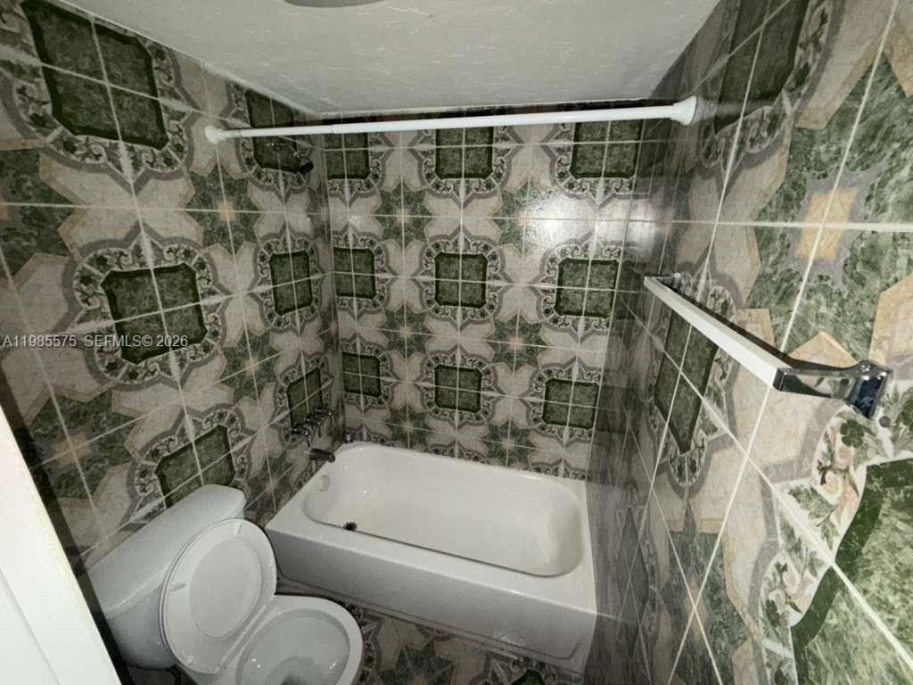 4848 NW 24th Ct #232 Lauderdale Lakes, FL 33313