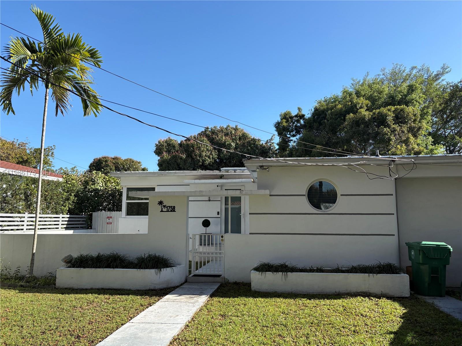 1758 SW 18th St Miami, FL 33145