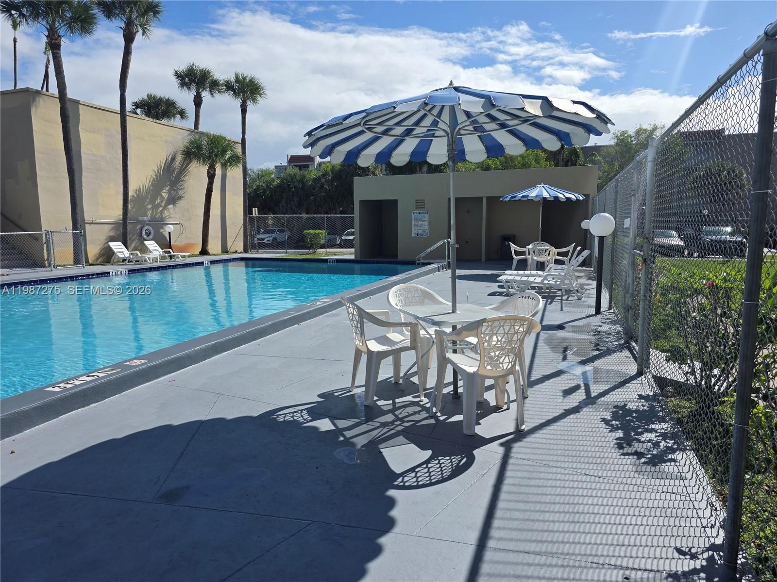 8615 NW 8th St #319 Miami, FL 33126