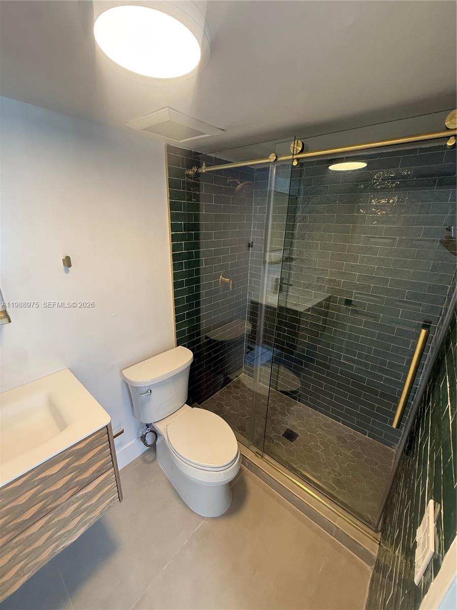 6937 Bay Dr Miami Beach, FL 33141