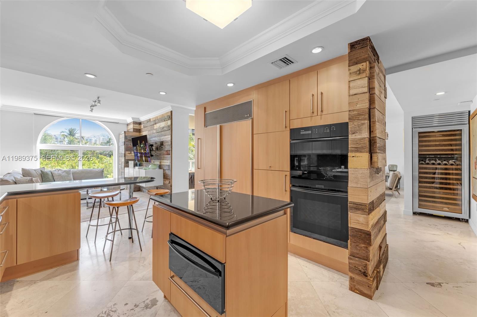 430 Grand Bay Dr #307 Key Biscayne, FL 33149