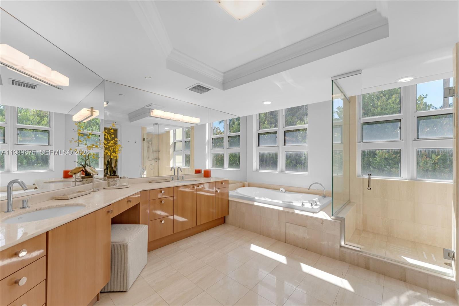 430 Grand Bay Dr #307 Key Biscayne, FL 33149